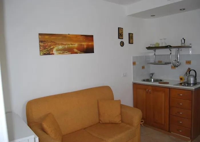 ゲストハウス Lemons Hill